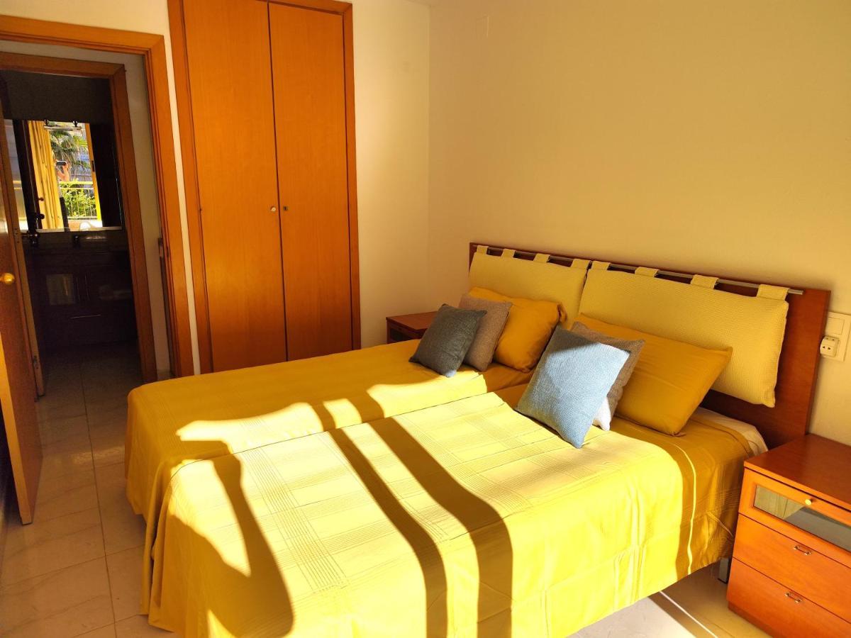 Luminoso Apartamento En Salou Con Terraza Y Parque Infantil Ideal Familias Exteriör bild