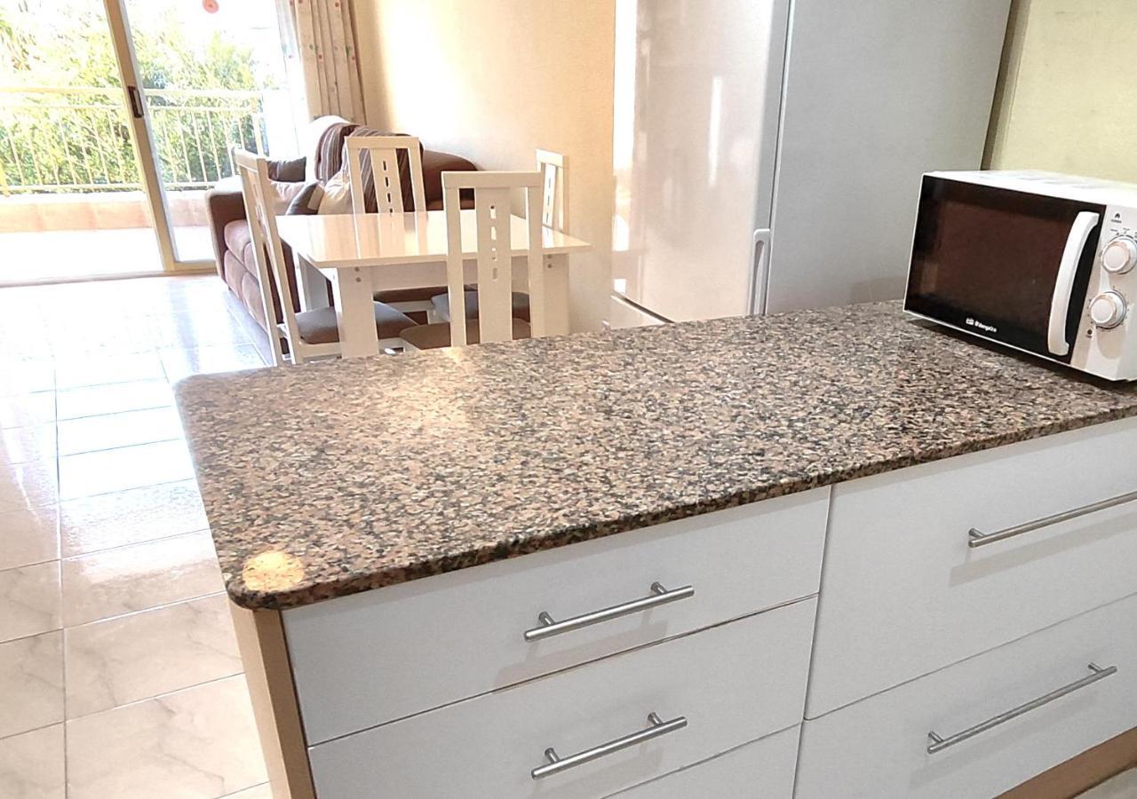 Luminoso Apartamento En Salou Con Terraza Y Parque Infantil Ideal Familias Exteriör bild