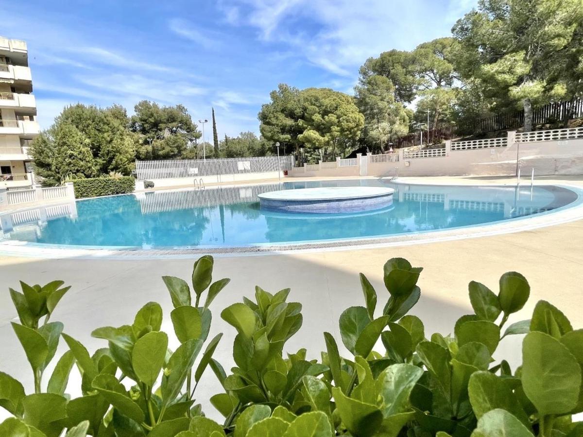 Luminoso Apartamento En Salou Con Terraza Y Parque Infantil Ideal Familias Exteriör bild