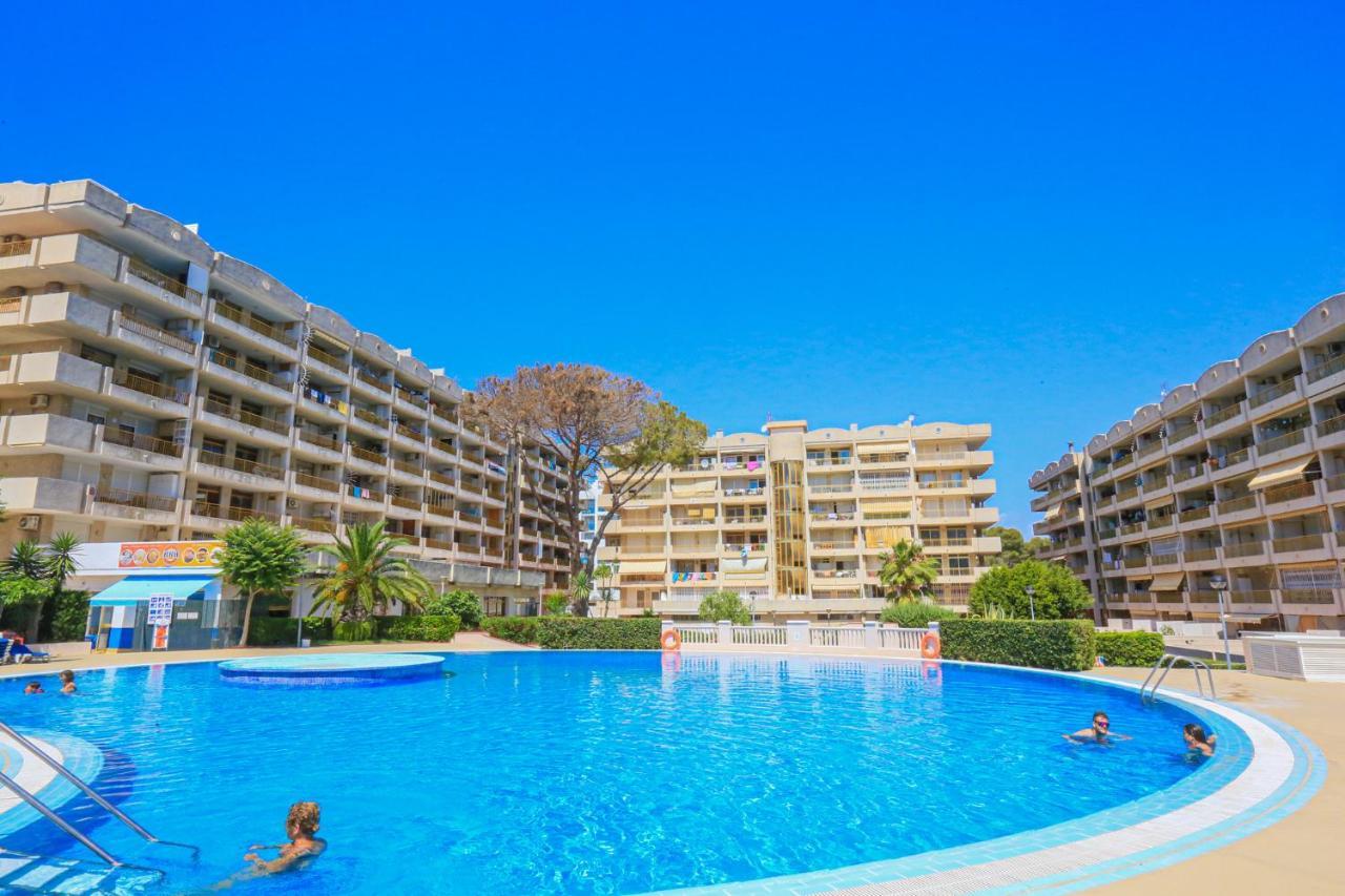 Luminoso Apartamento En Salou Con Terraza Y Parque Infantil Ideal Familias Exteriör bild