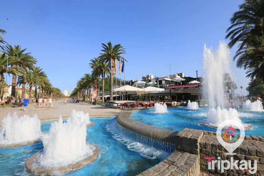 Luminoso Apartamento En Salou Con Terraza Y Parque Infantil Ideal Familias Exteriör bild