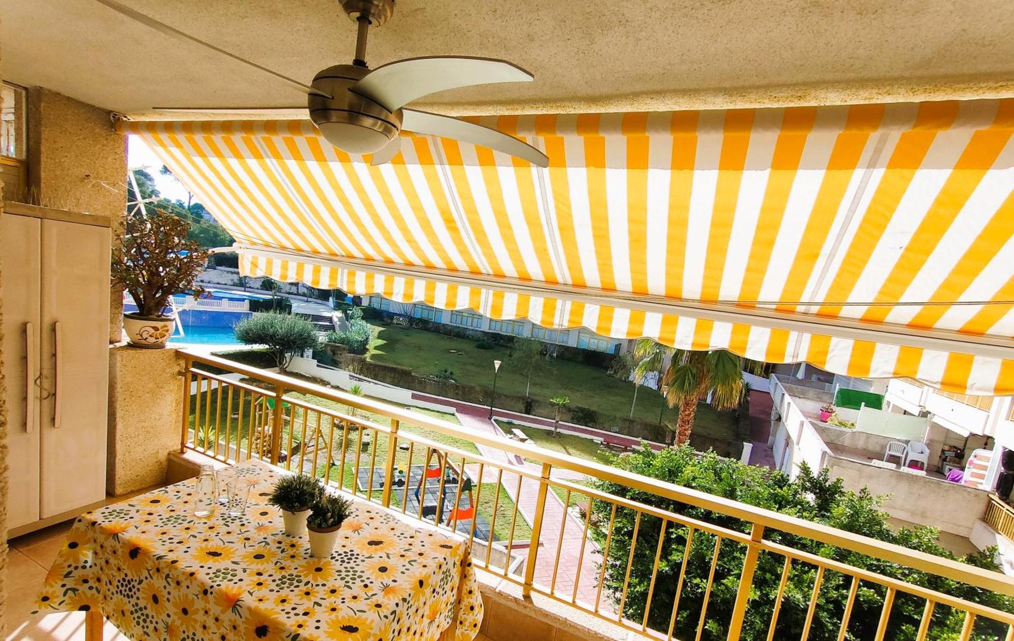Luminoso Apartamento En Salou Con Terraza Y Parque Infantil Ideal Familias Exteriör bild