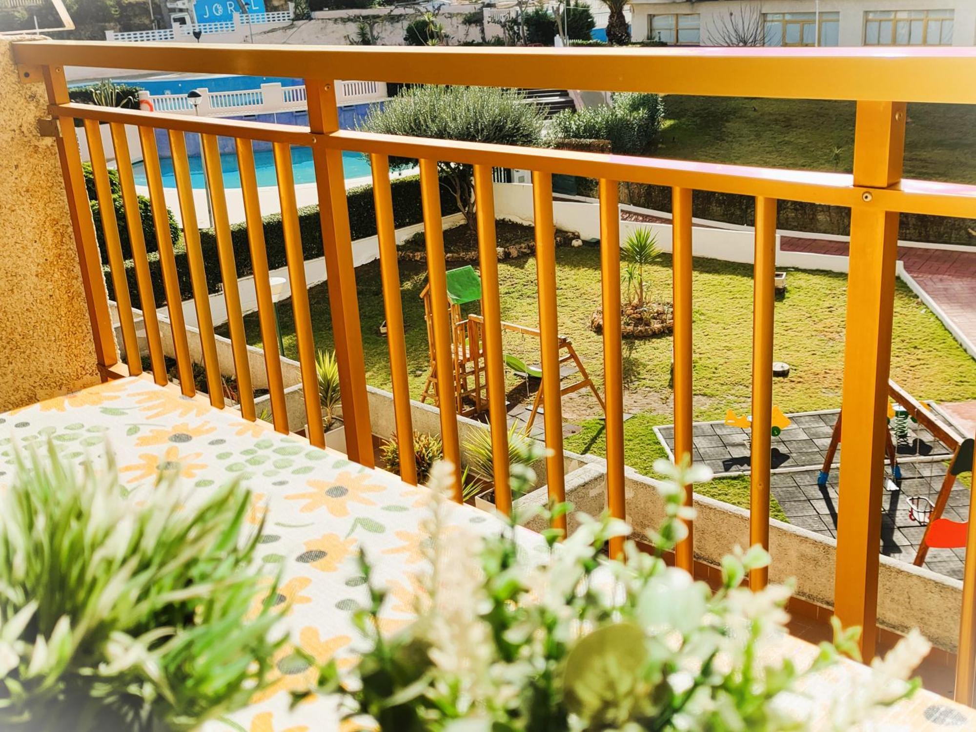 Luminoso Apartamento En Salou Con Terraza Y Parque Infantil Ideal Familias Exteriör bild
